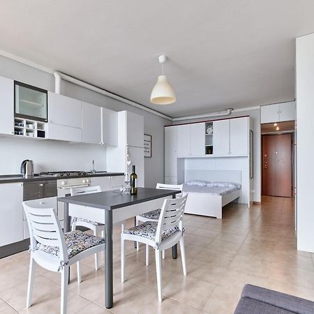Lydie Apt. Exclusive Holigarda Desenzano del Garda Exterior foto