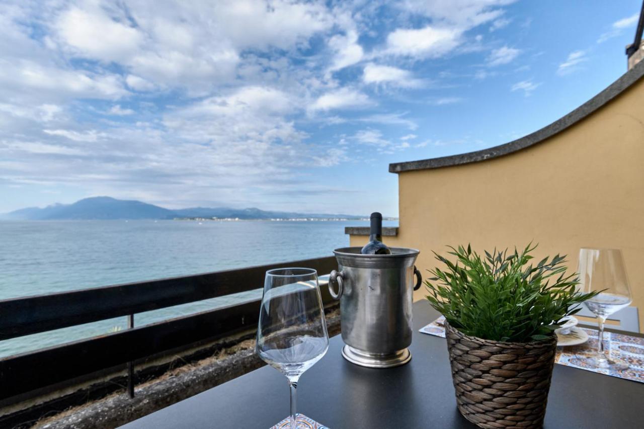 Lydie Apt. Exclusive Holigarda Desenzano del Garda Exterior foto